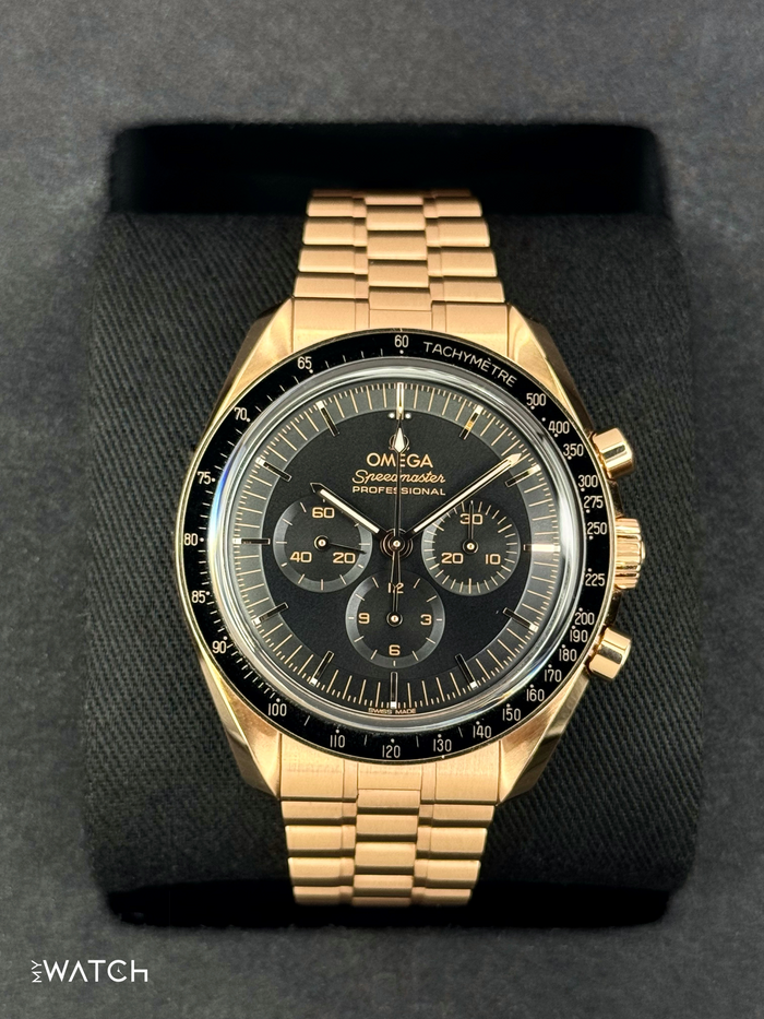 Omega Speedmaster 42mm 310.60.42.50.01.001 Moonwatch Black Dial – front view