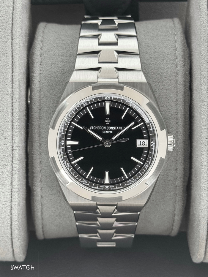Vacheron Constantin Overseas 41mm 4520V Stainless Steel Black Dial – front view