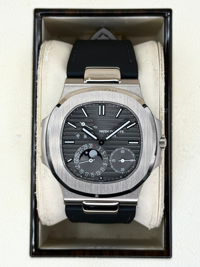 Patek Philippe Nautilus 40mm 5712G White Gold Grey Dial – front view