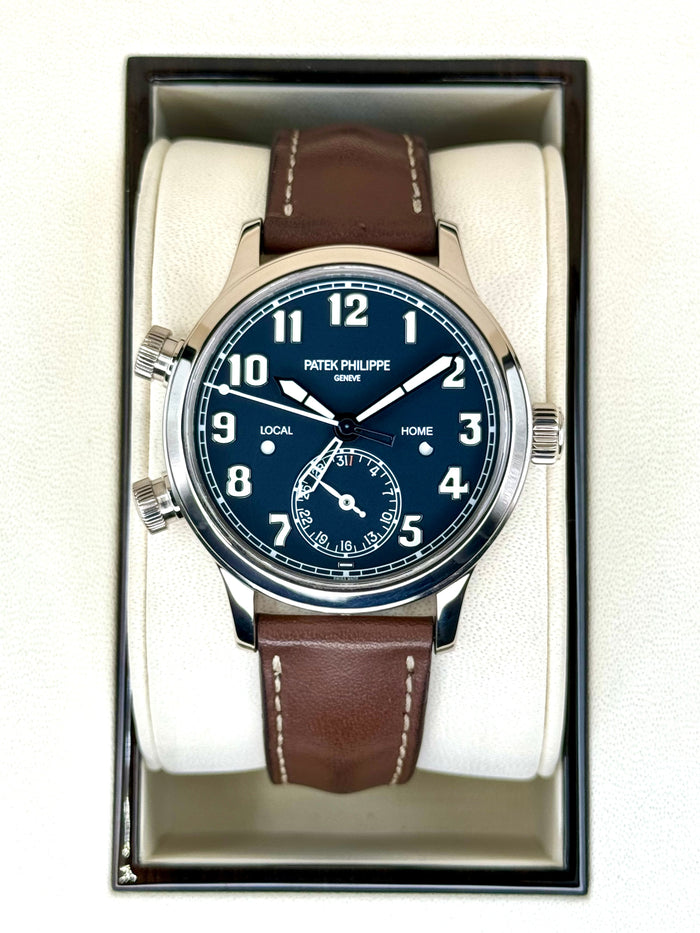 Patek Philippe 37.5mm 7234G Calatrava Pilot Travel Time White Gold – front view