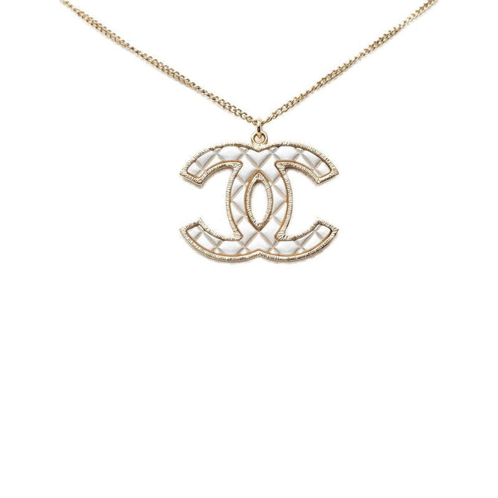 Chanel Coco Mark Matelasse Gold-Plated Necklace – front view