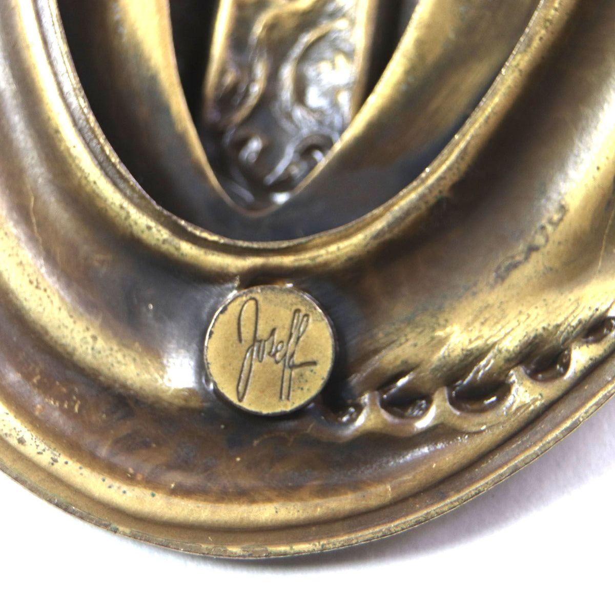 Joseff of Hollywood Statue of a Veiled Woman Oval Gold-Plated Brooch – packaging