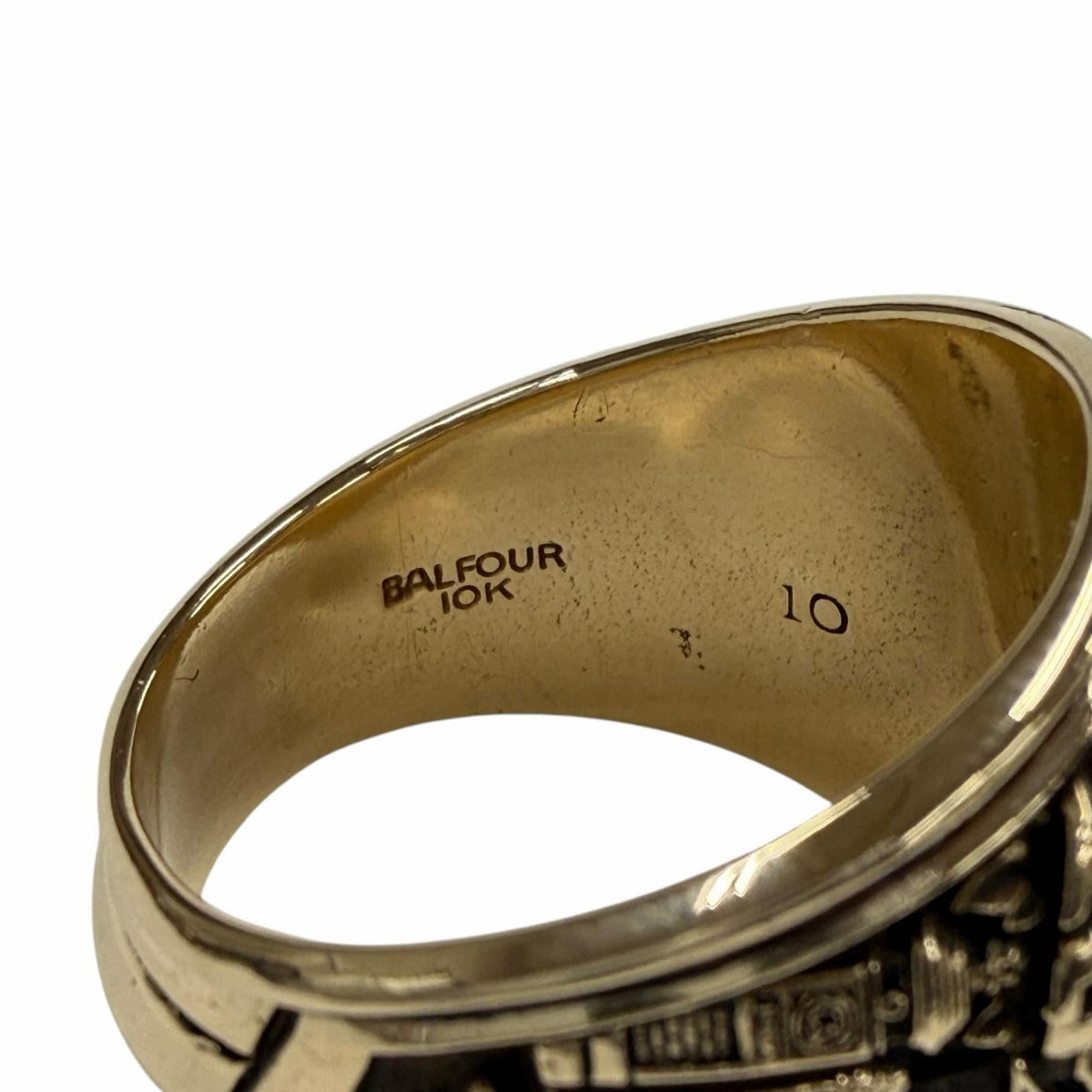 10K Yellow Gold Balfour Signet Ring 24.51g – alternate view