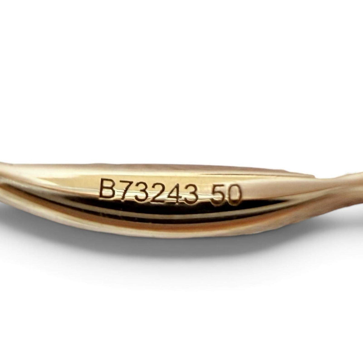 Chanel Camellia 18K Rose Gold Diamond Ring – alternate view