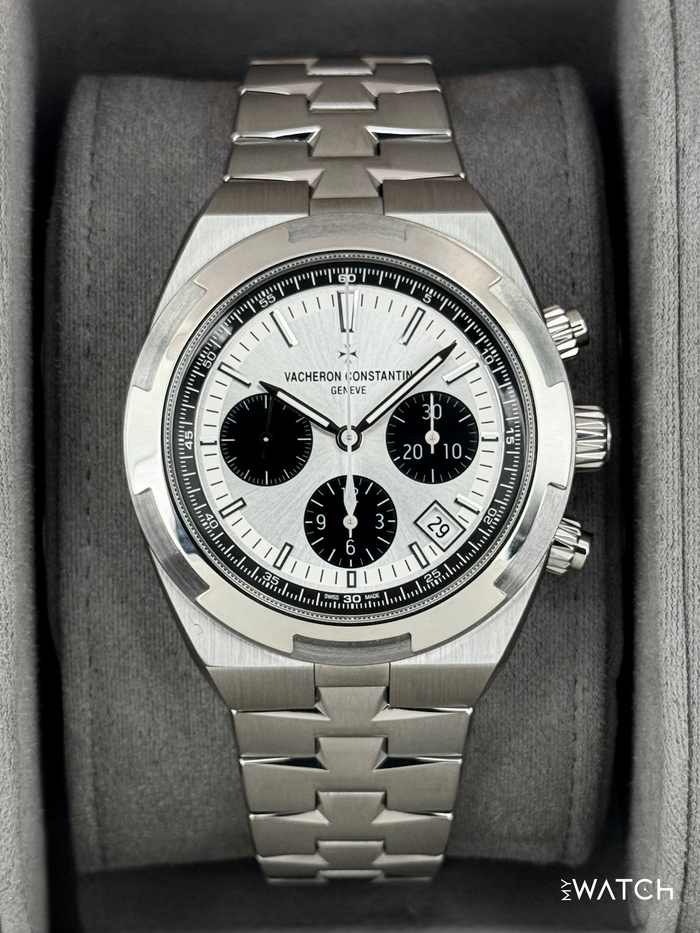 Vacheron Constantin Overseas 42.5mm 5520V Stainless Steel Silver Dial – front view