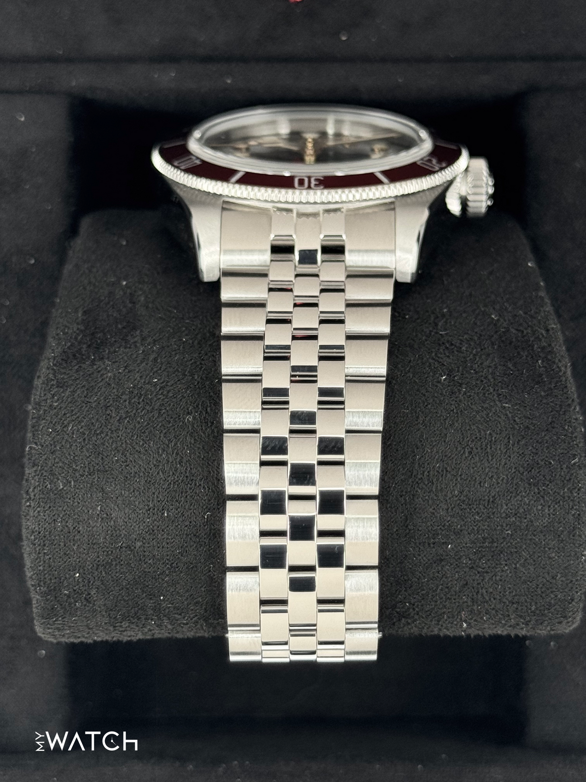 Tudor Black Bay 41mm 7941A1A0RU Stainless Steel Black Dial – side view