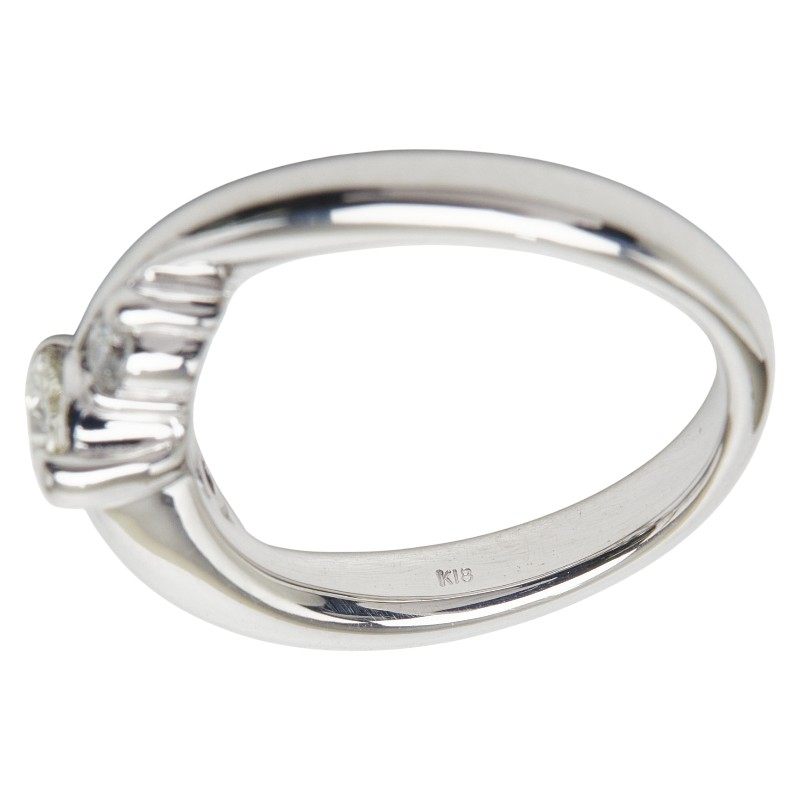 18K White Gold Diamond Ring – alternate view