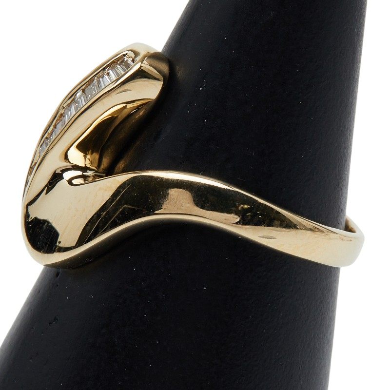 18K Yellow Gold Diamond Ring – top view