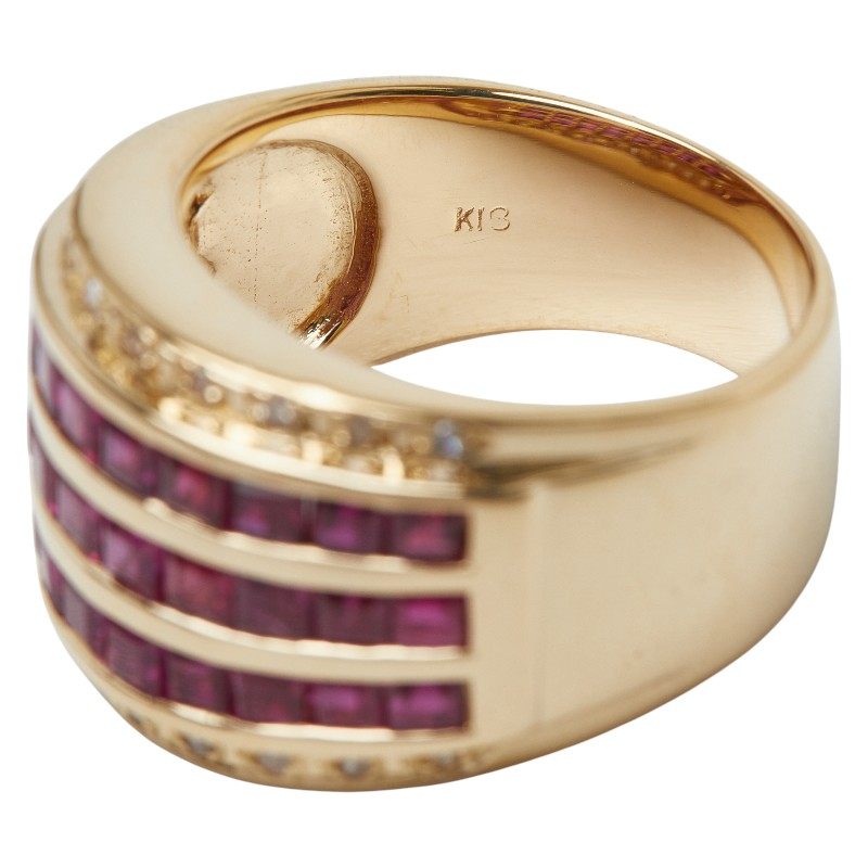 18K Yellow Gold Diamond Ruby Ring – close-up