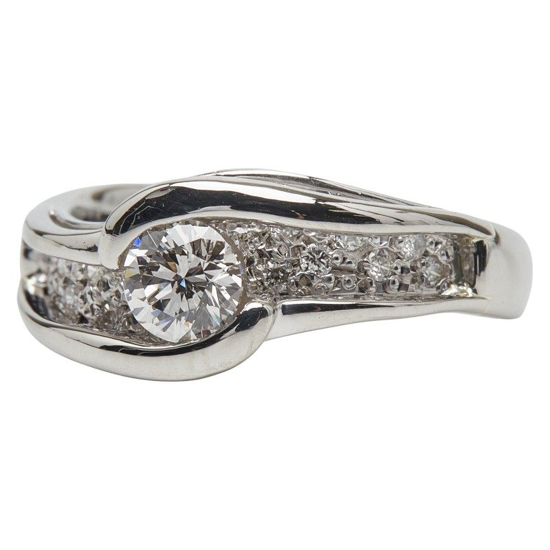 Platinum Diamond Ring – side view