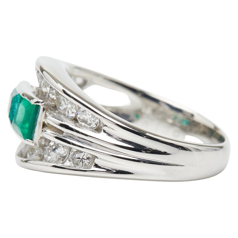 Platinum Diamond Emerald Ring – top view