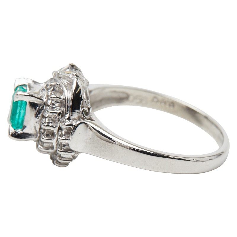 Platinum Diamond Emerald Ring – top view
