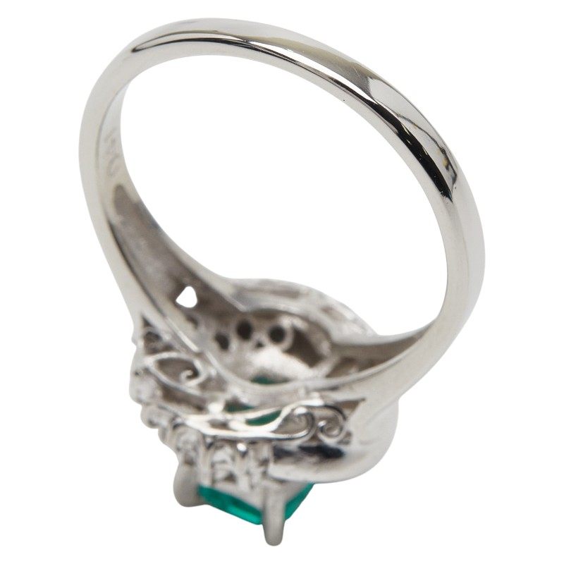 Platinum Diamond Emerald Ring – packaging
