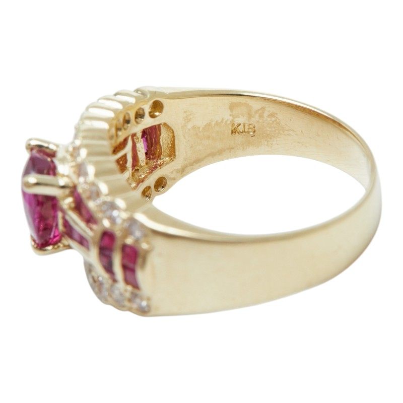 18K Yellow Gold Diamond Ruby Ring – close-up