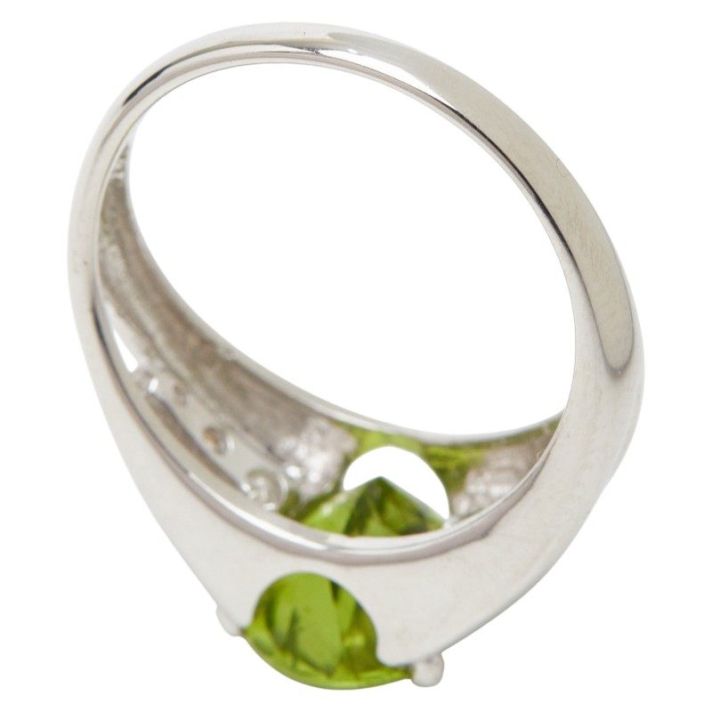 Platinum Diamond Peridot Ring – packaging