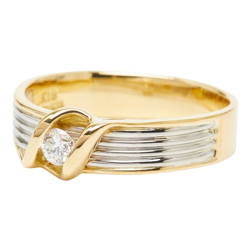 Platinum Combination Diamond Ring – side view