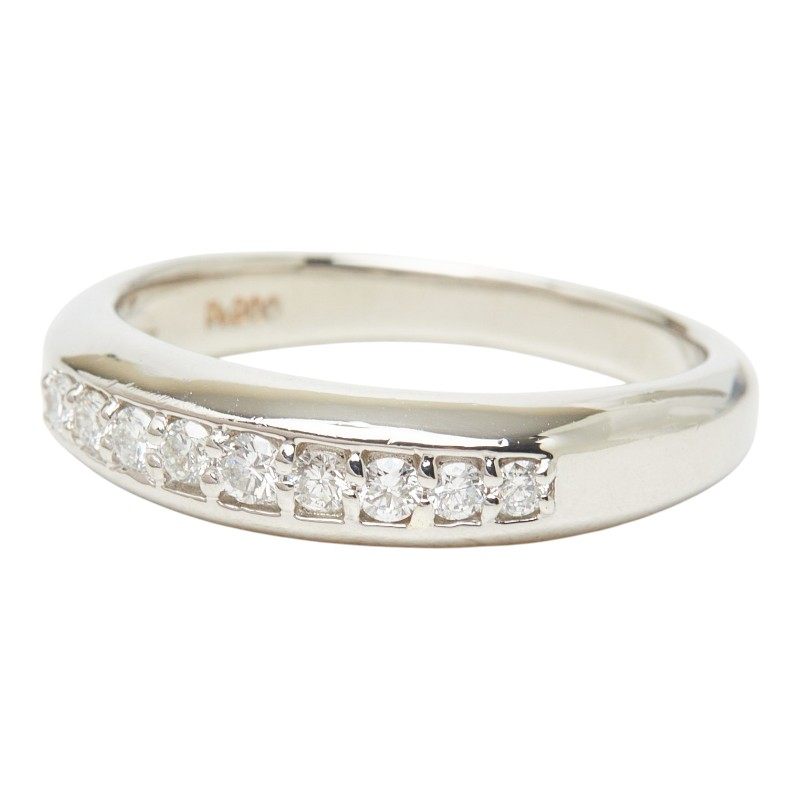 Platinum Diamond Ring – side view