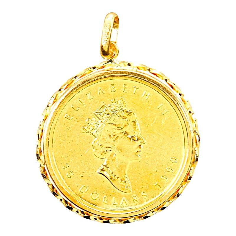 24K Yellow Gold Maple Leaf Coin Pendant – pendant detail