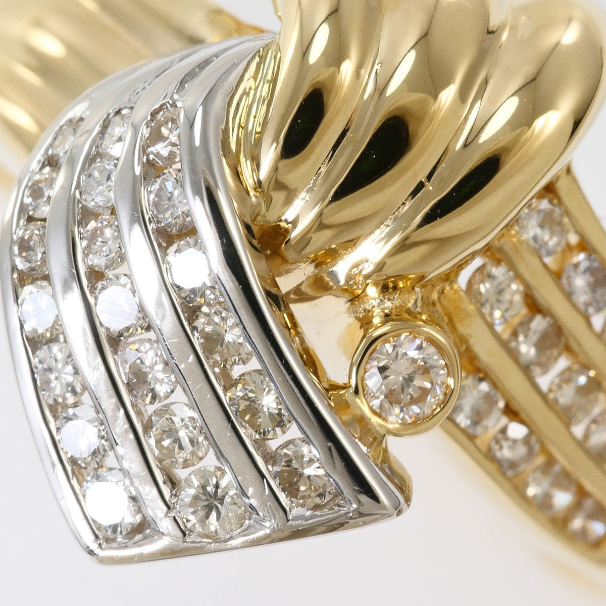 Platinum Diamond Ring – side view