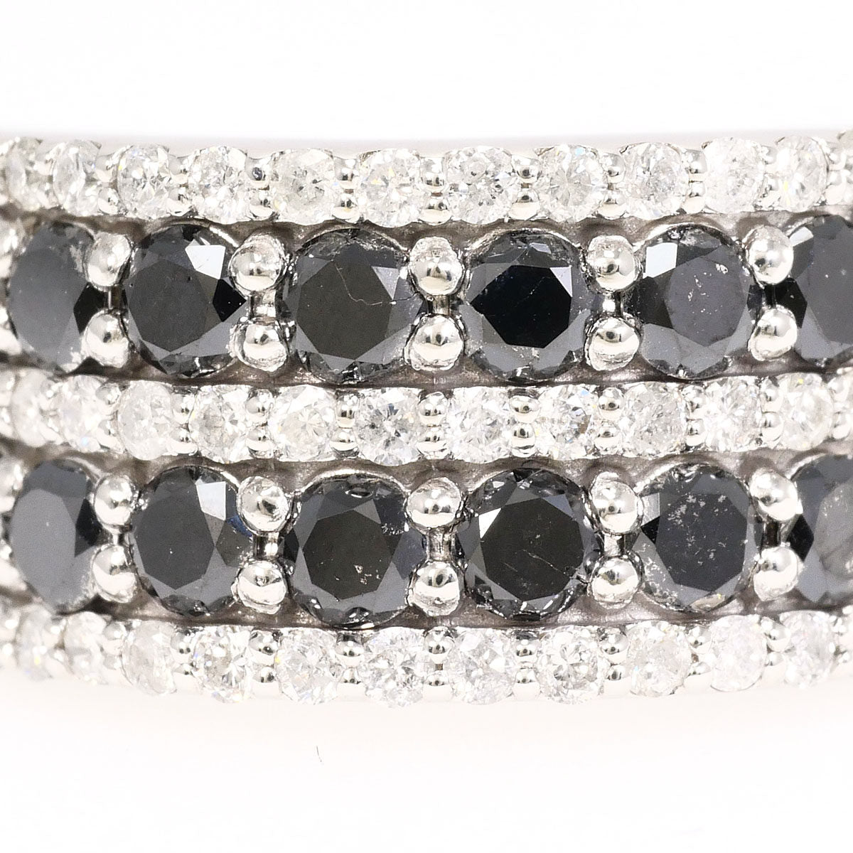 14K White Gold Black Diamond Ring – side view
