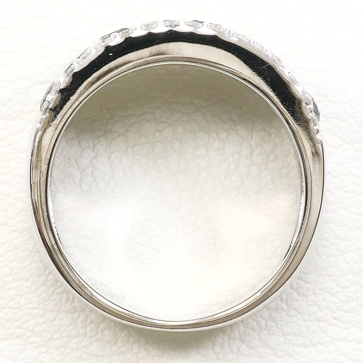 14K White Gold Black Diamond Ring – top view