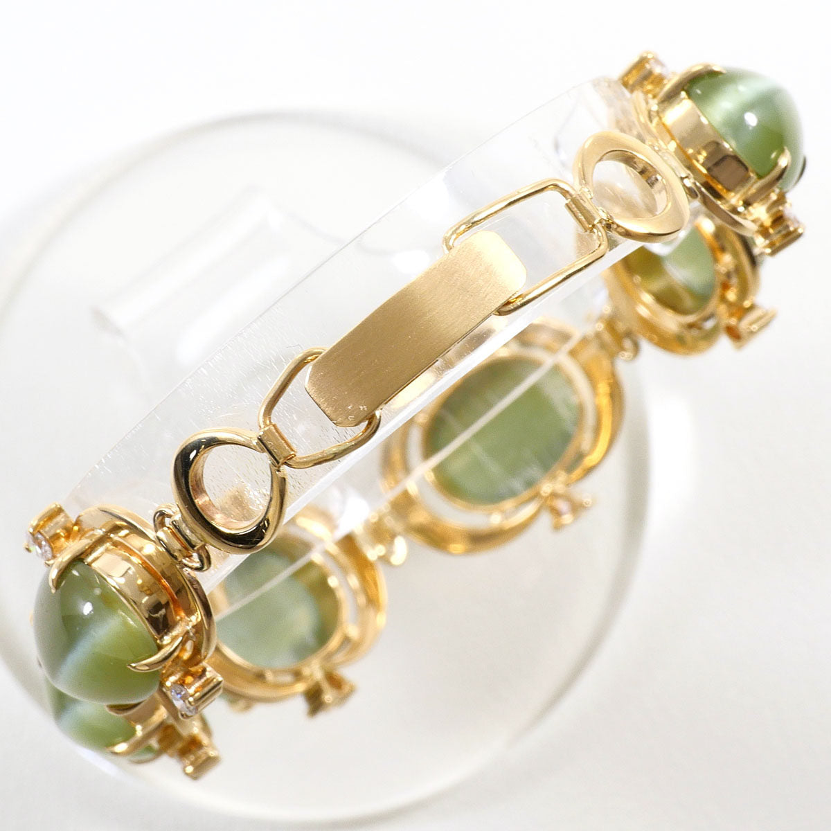 10K Yellow Gold Nephrite Cat’s Eye Diamond Bracelet – side view