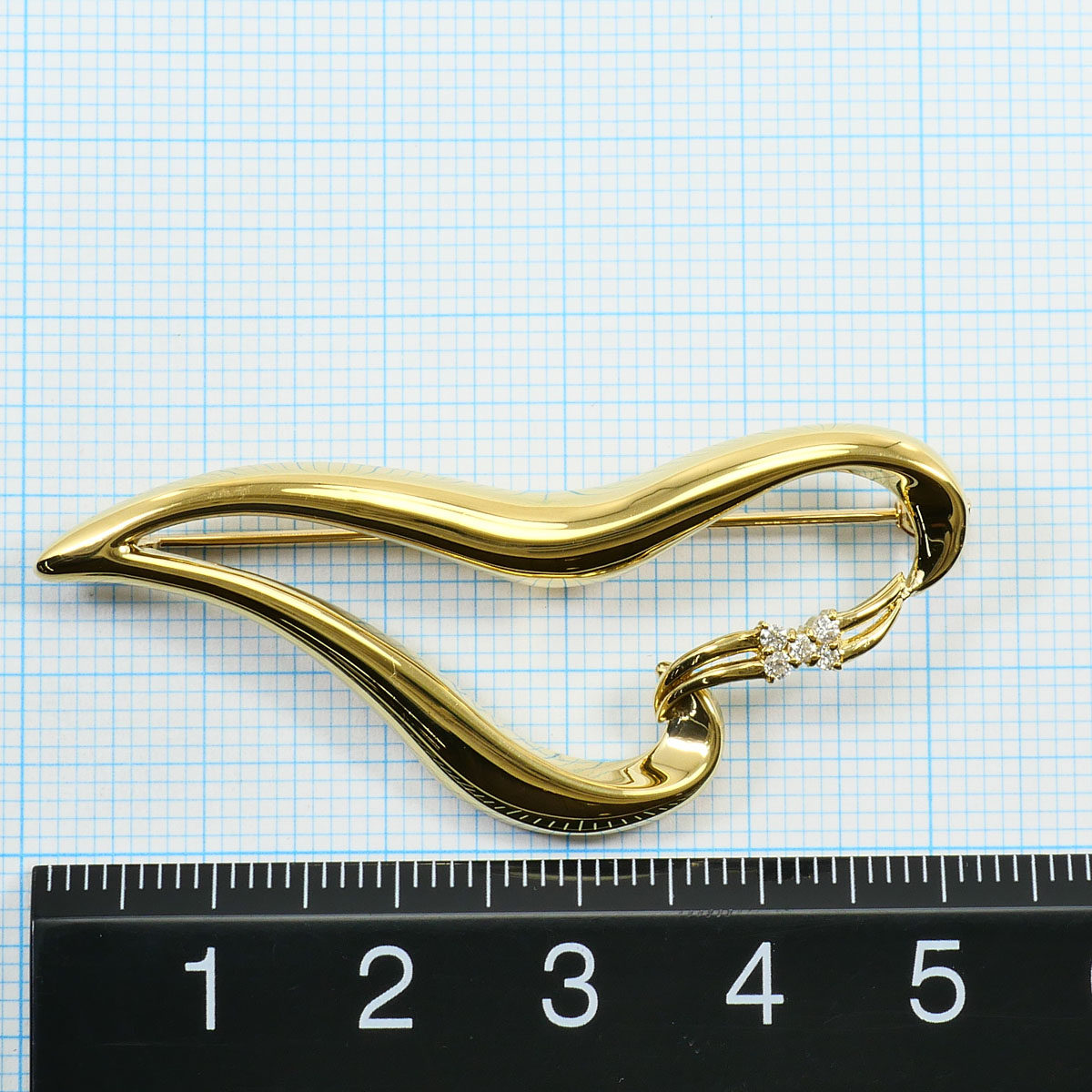 18K Yellow Gold Diamond Brooch – packaging