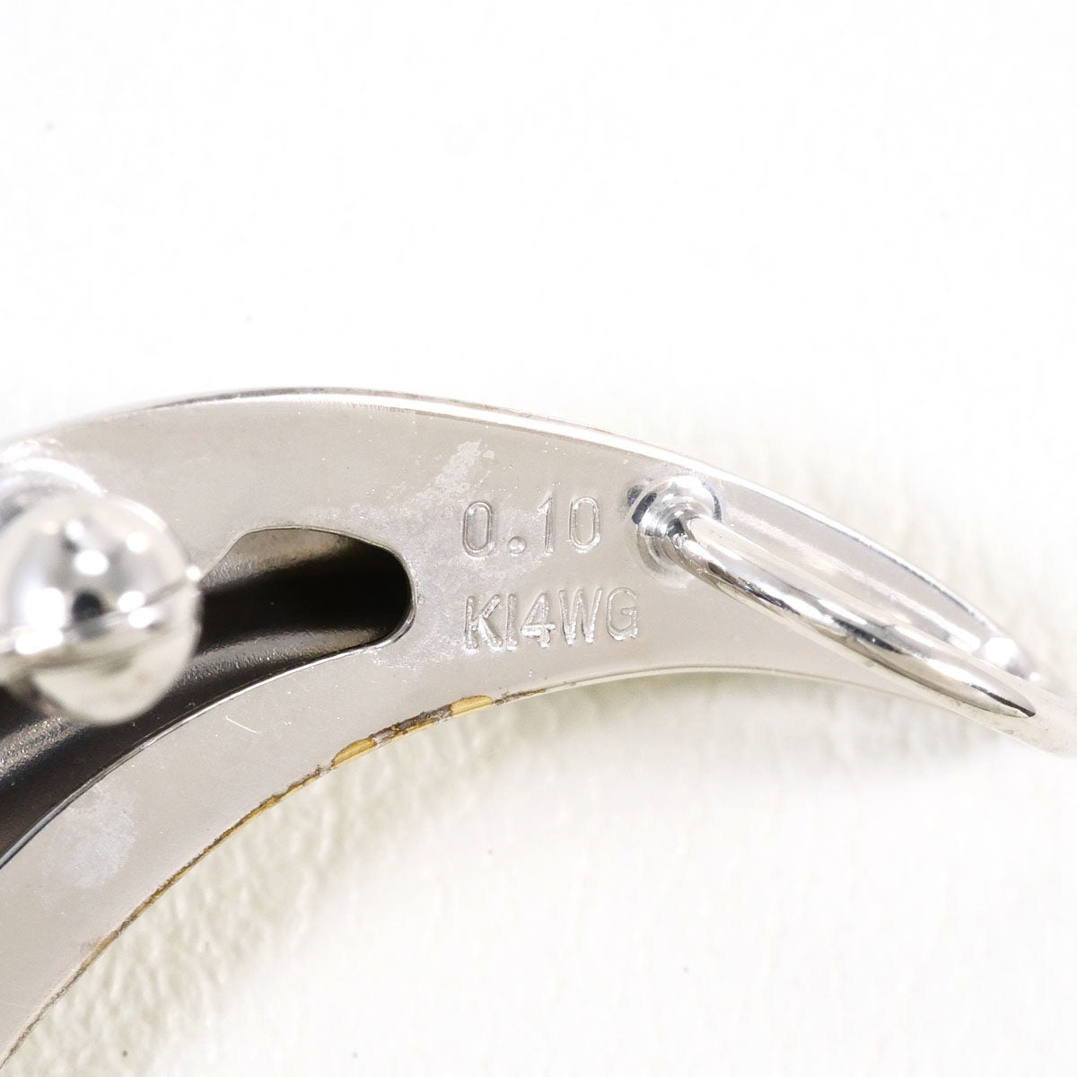 14K White Gold Diamond Brooch – side view