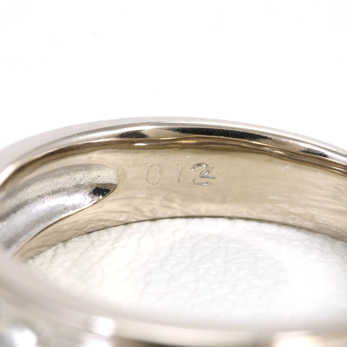 10K White Gold K9 Diamond Ring – alternate view