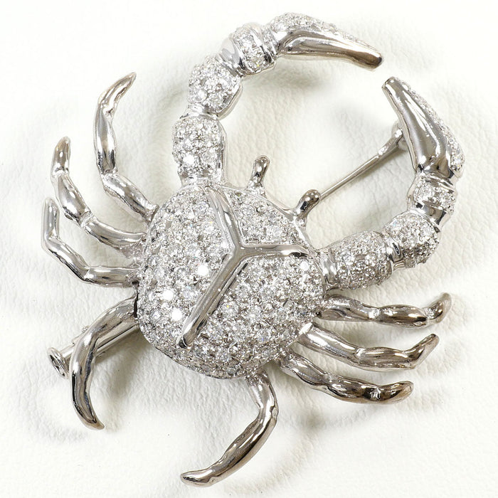 18K White Gold Diamond Brooch – front view