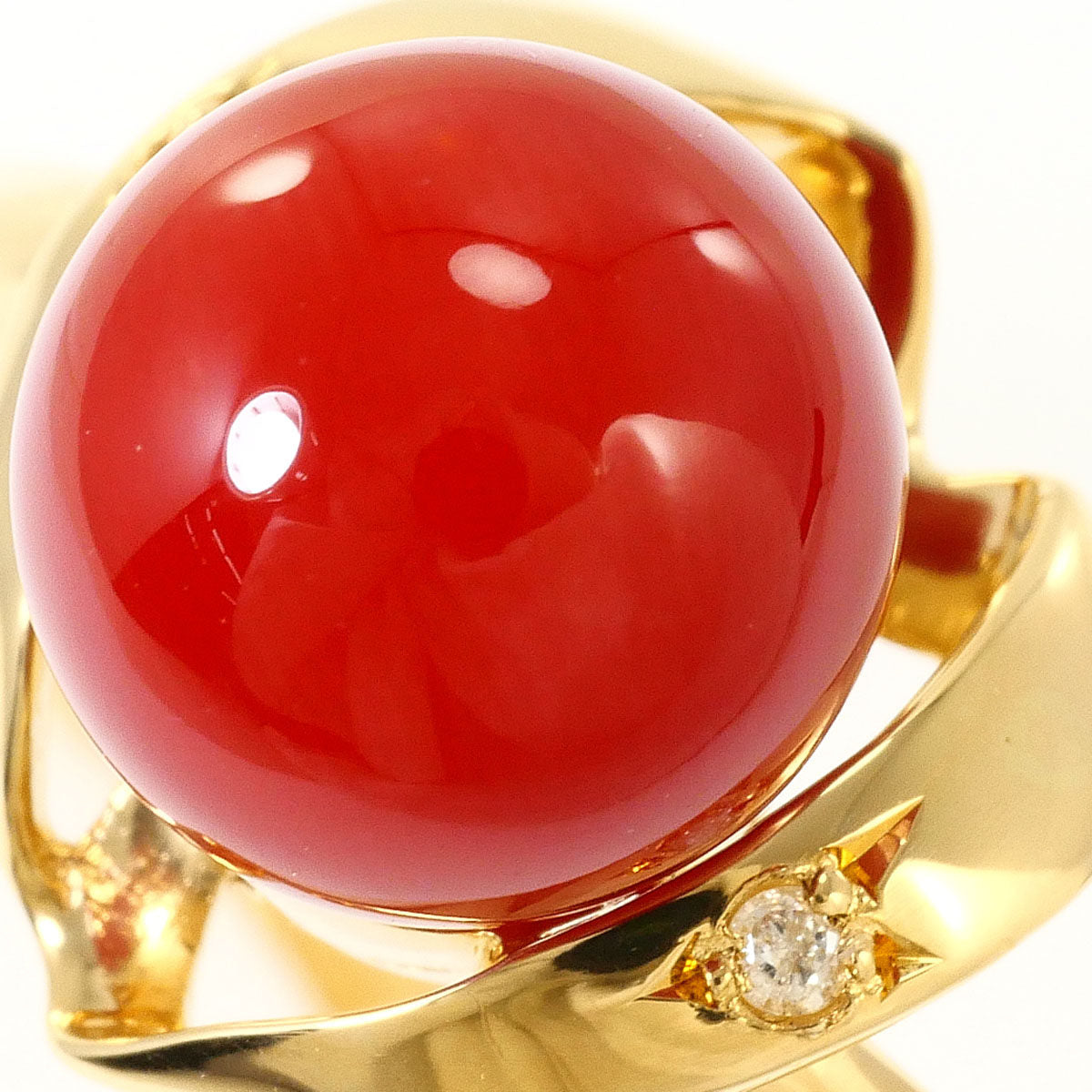 18K Yellow Gold Diamond Coral Ring – side view
