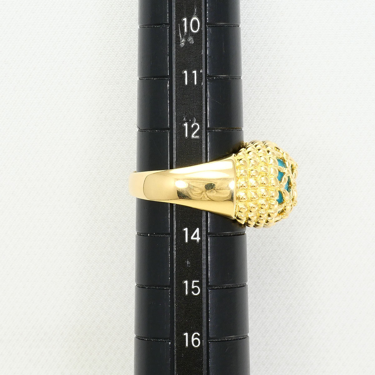 18K Yellow Gold Turquoise Ring – close-up
