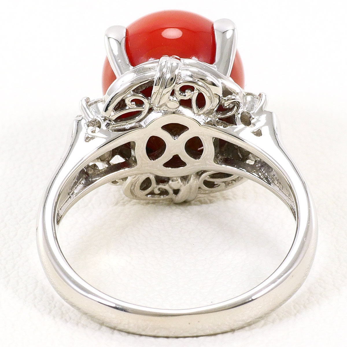 Platinum Diamond Coral Ring – inside band