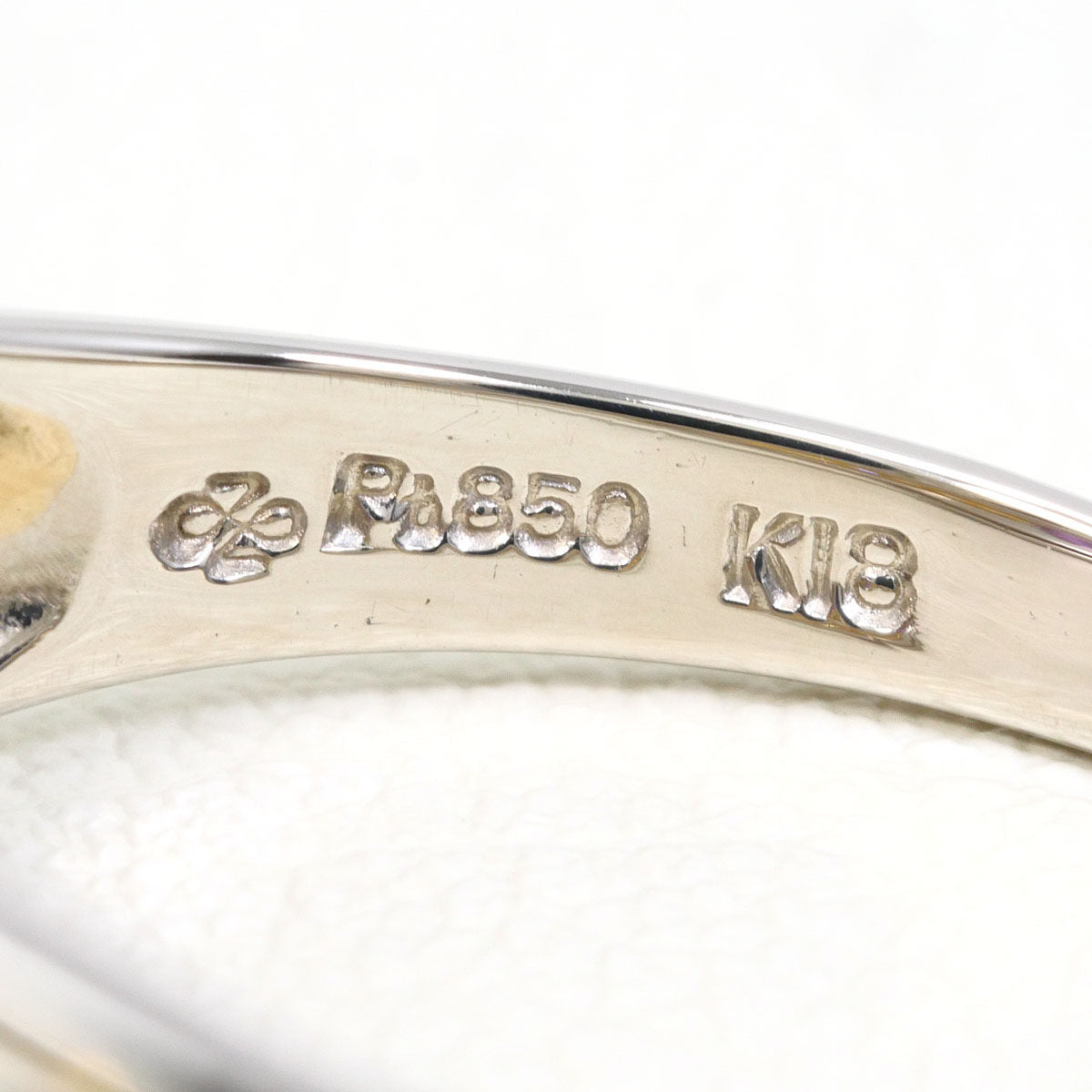 Platinum Diamond Sapphire Ring – packaging