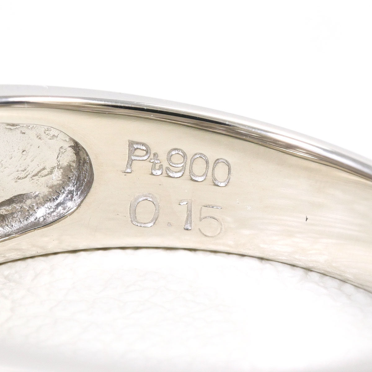 Platinum Diamond Ring – packaging