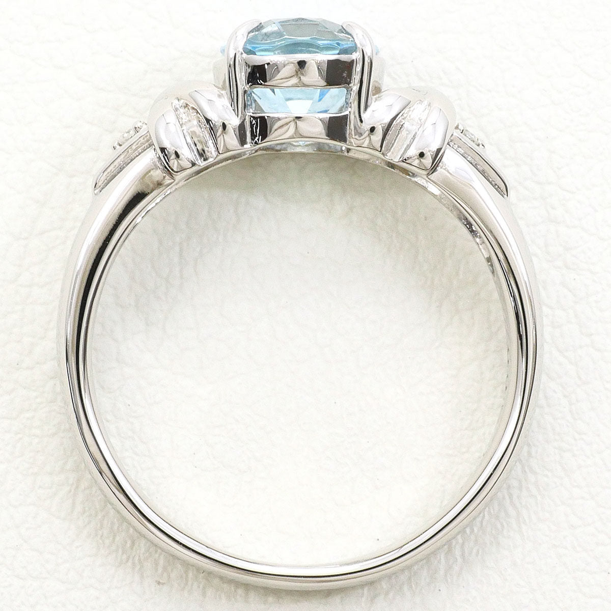 Platinum Diamond Aquamarine Ring – top view