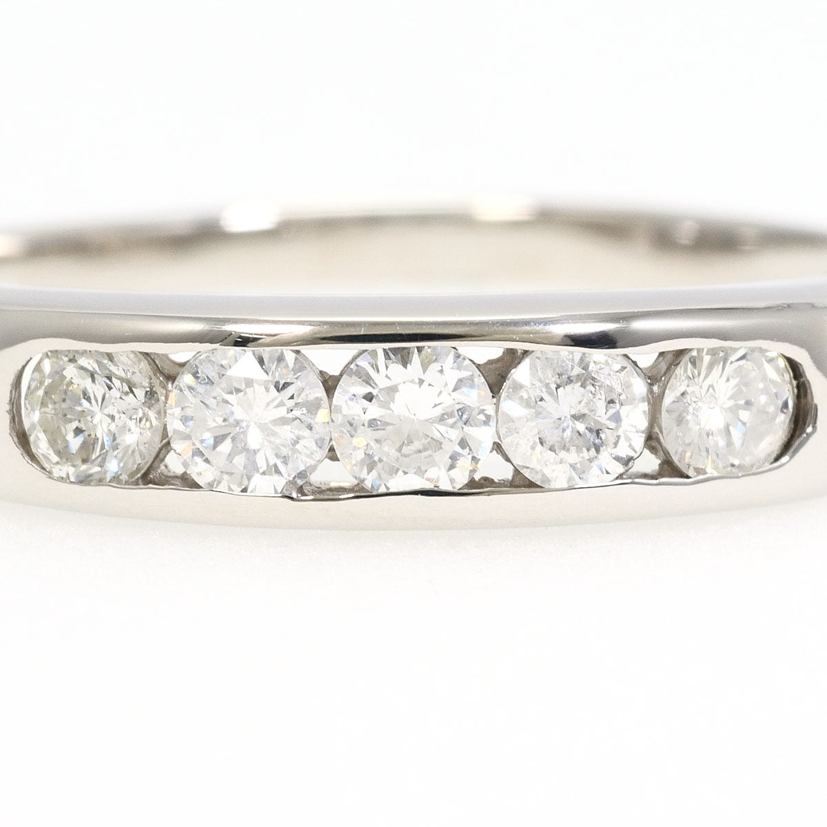 Platinum Diamond Ring – side view