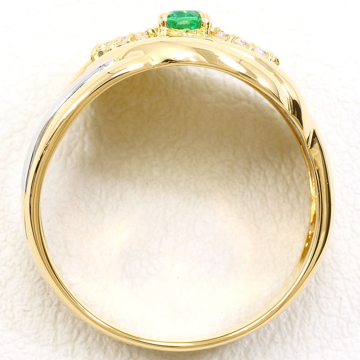 Platinum Diamond Emerald Ring – top view