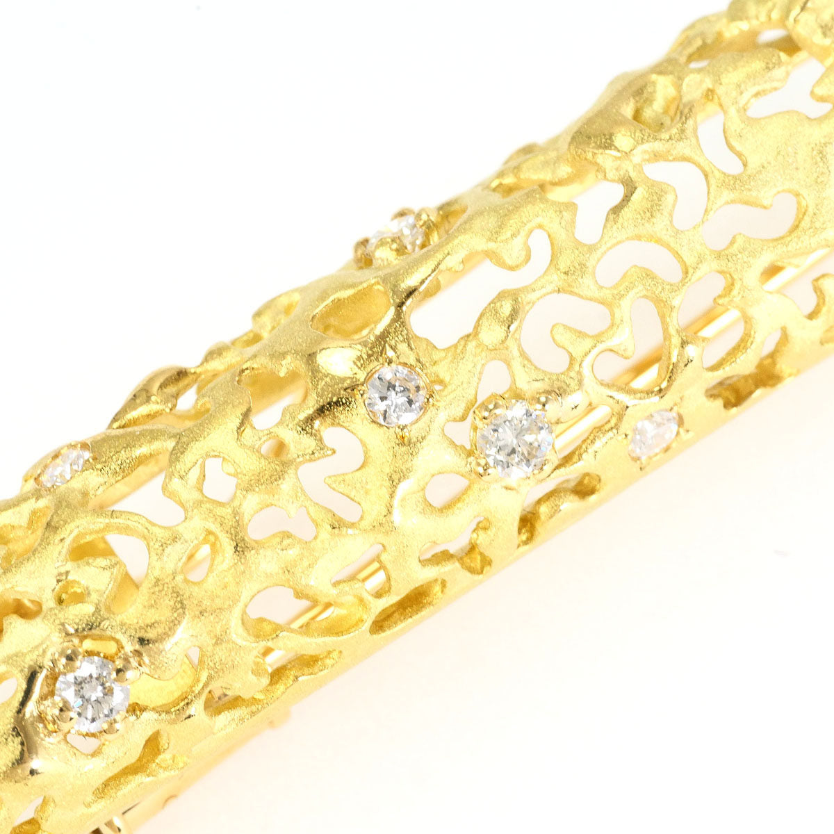 18K Yellow Gold Diamond Brooch – detail view