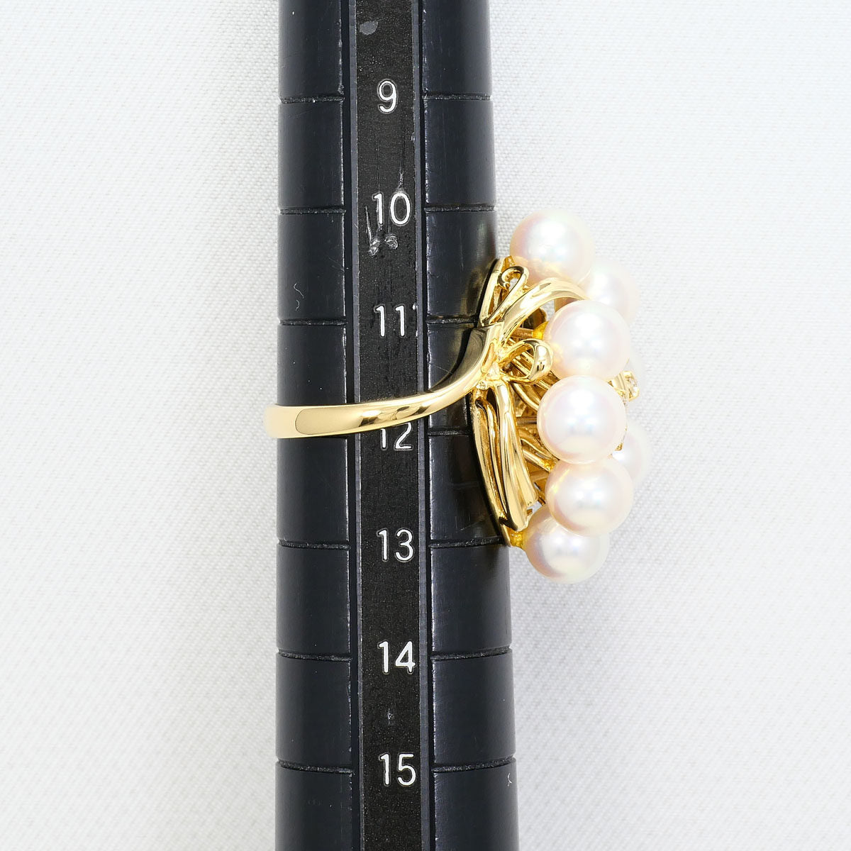 18K Yellow Gold Akoya Pearl Diamond Ring – close-up