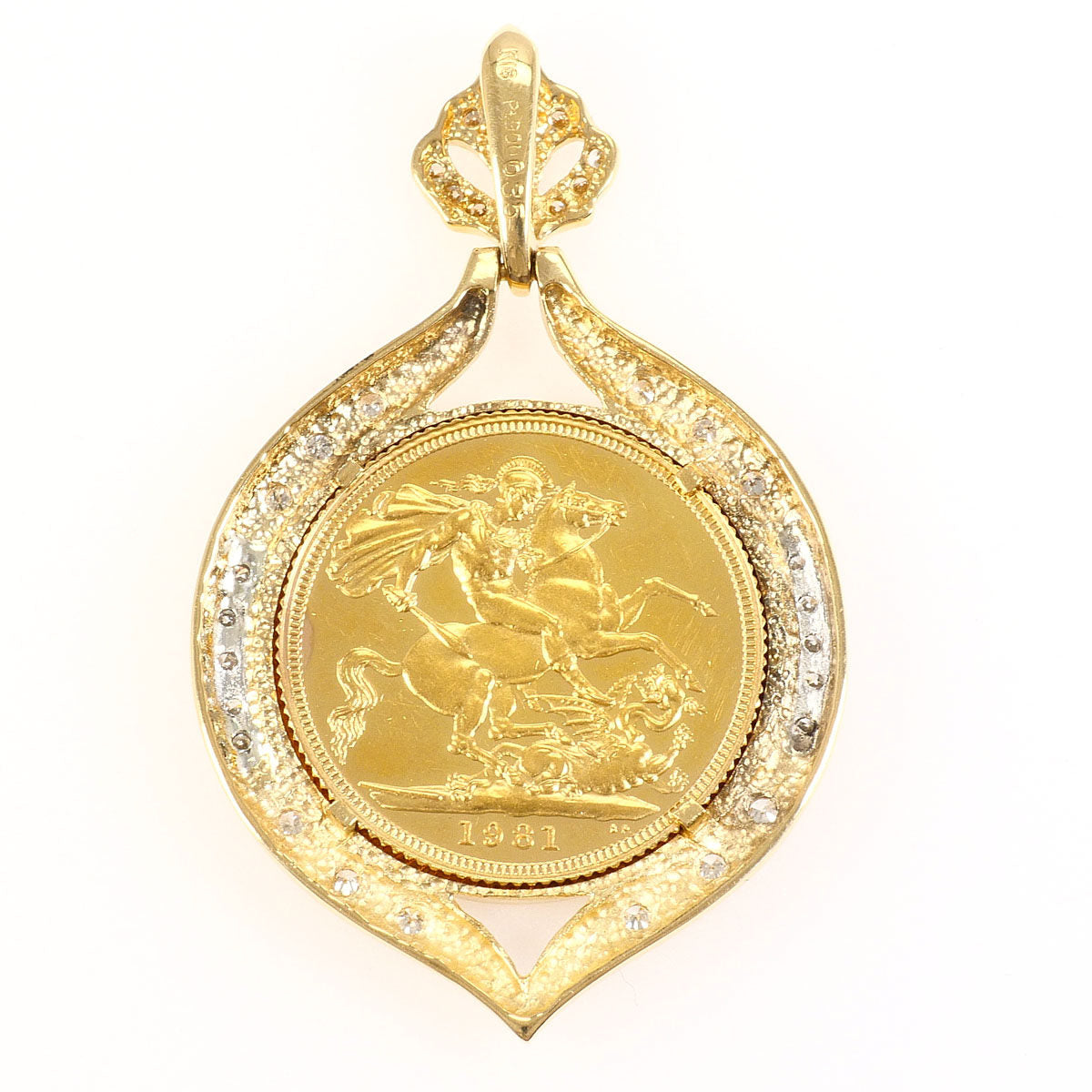22K Yellow Gold Diamond Pendant – clasp detail