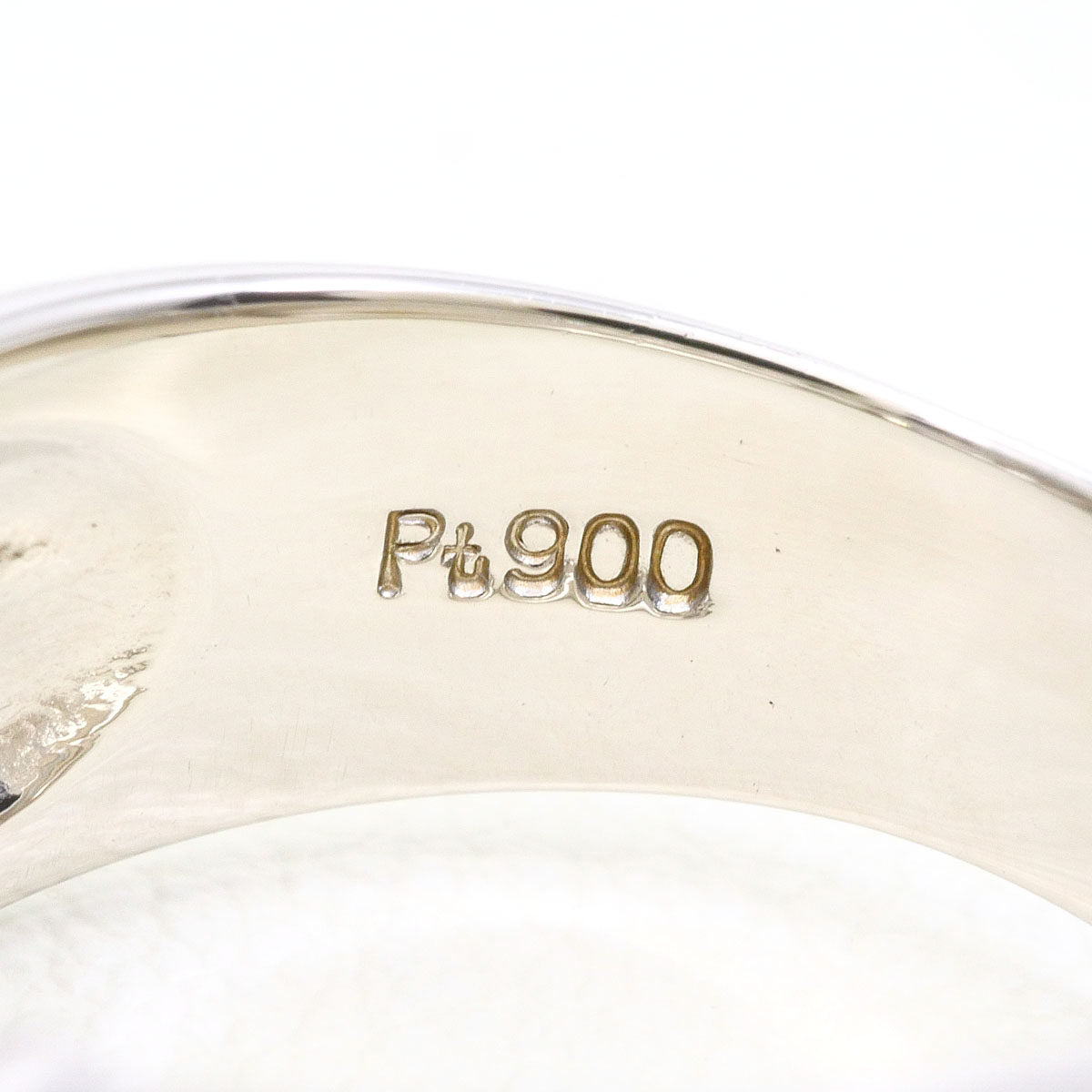 Platinum Diamond Ring – packaging
