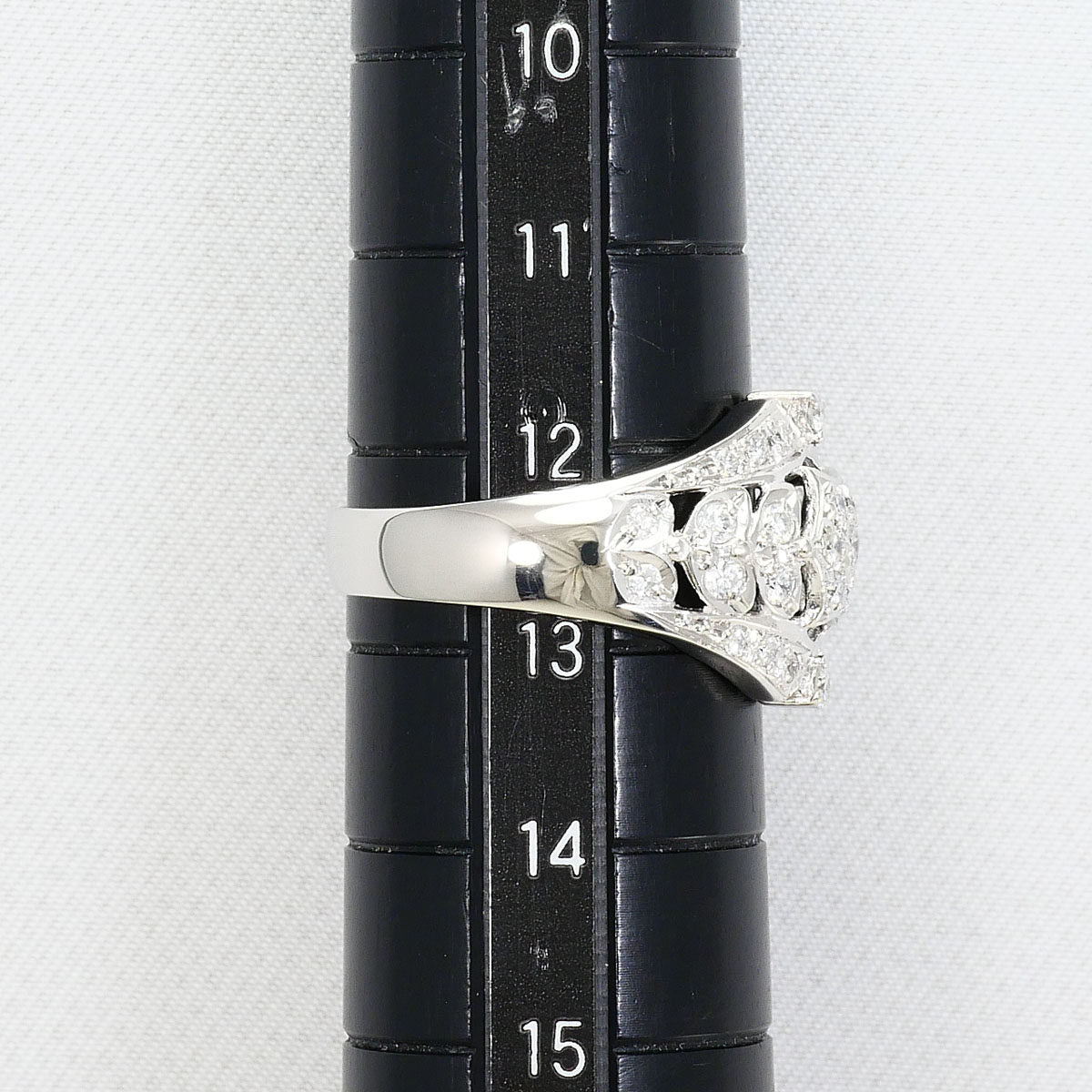 Platinum Diamond Ring – close-up
