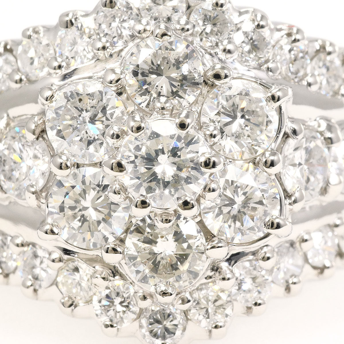 Platinum Diamond Ring – side view