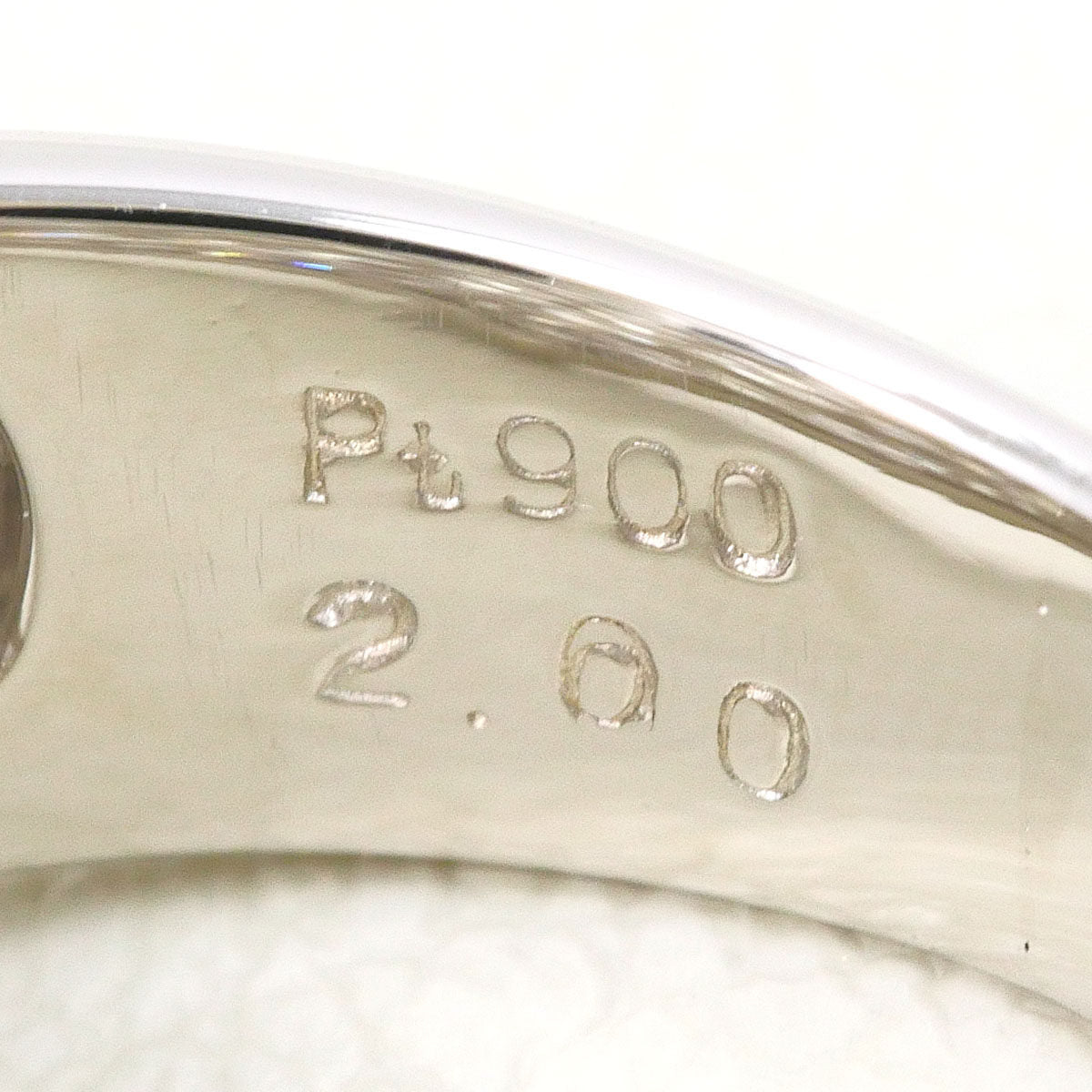 Platinum Diamond Ring – packaging