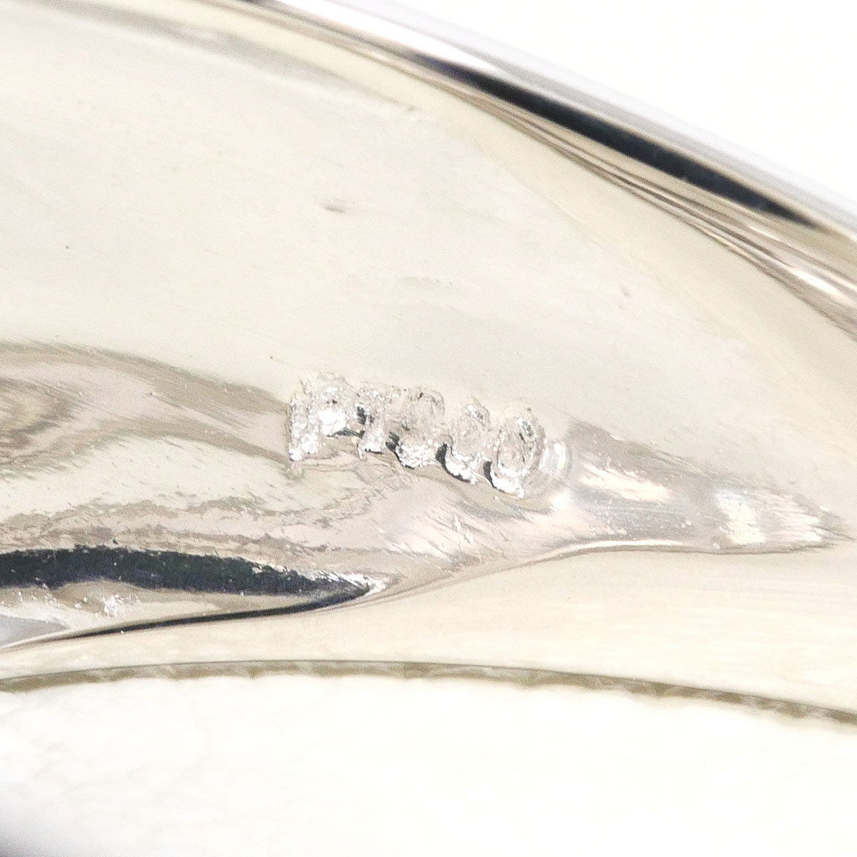 Platinum Diamond Ring – packaging
