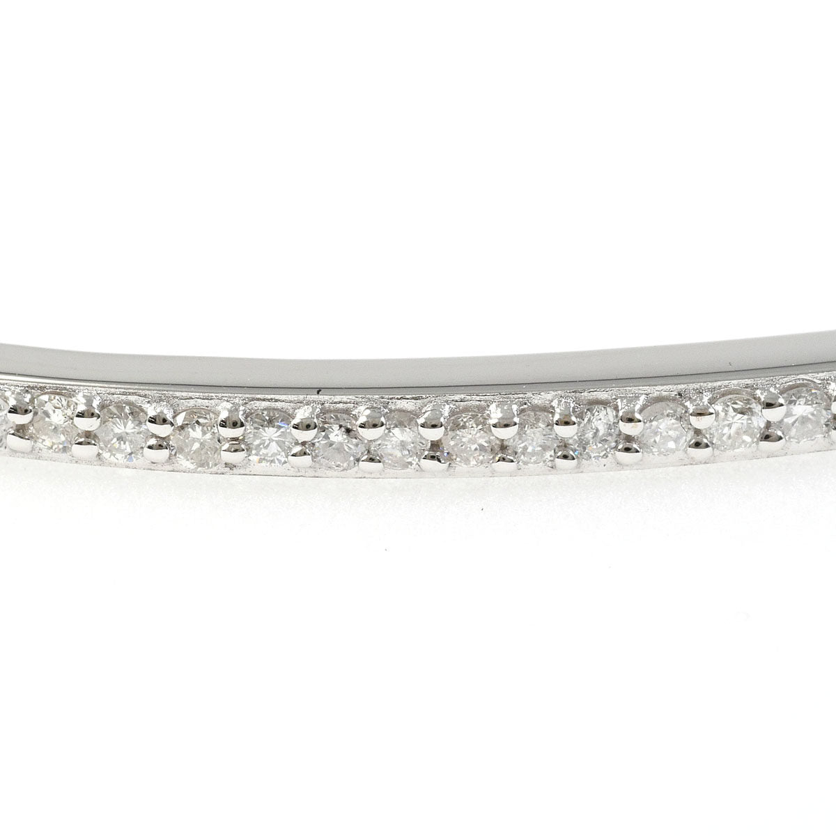 14K White Gold Diamond Bracelet – detail view