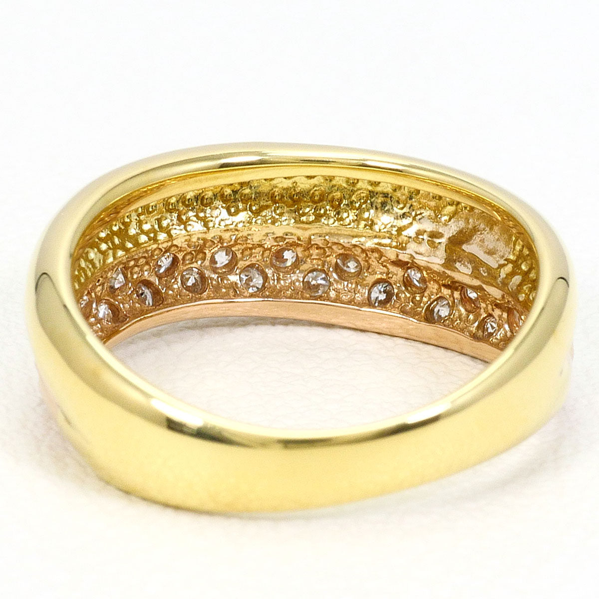 18K Yellow Gold Diamond Ring – top view