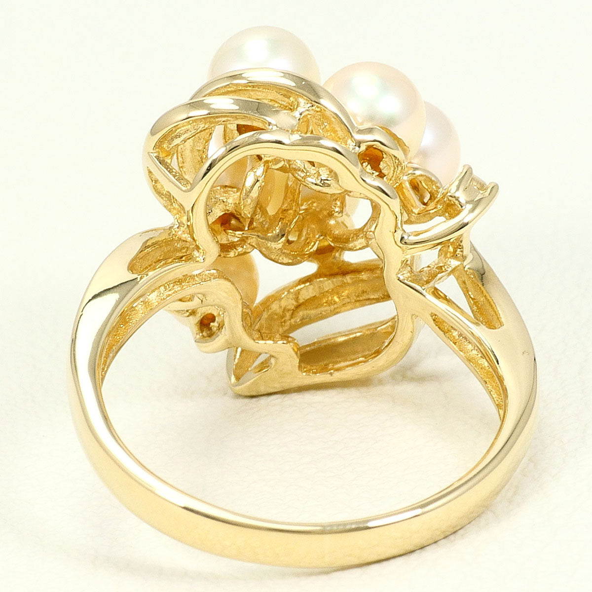 14K Yellow Gold Diamond Pearl Ring – top view