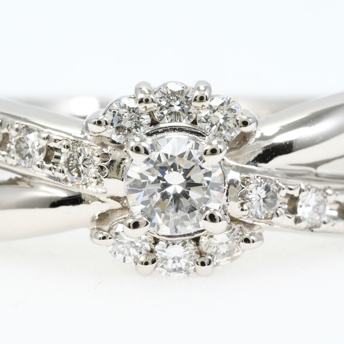 Platinum Diamond Ring – side view